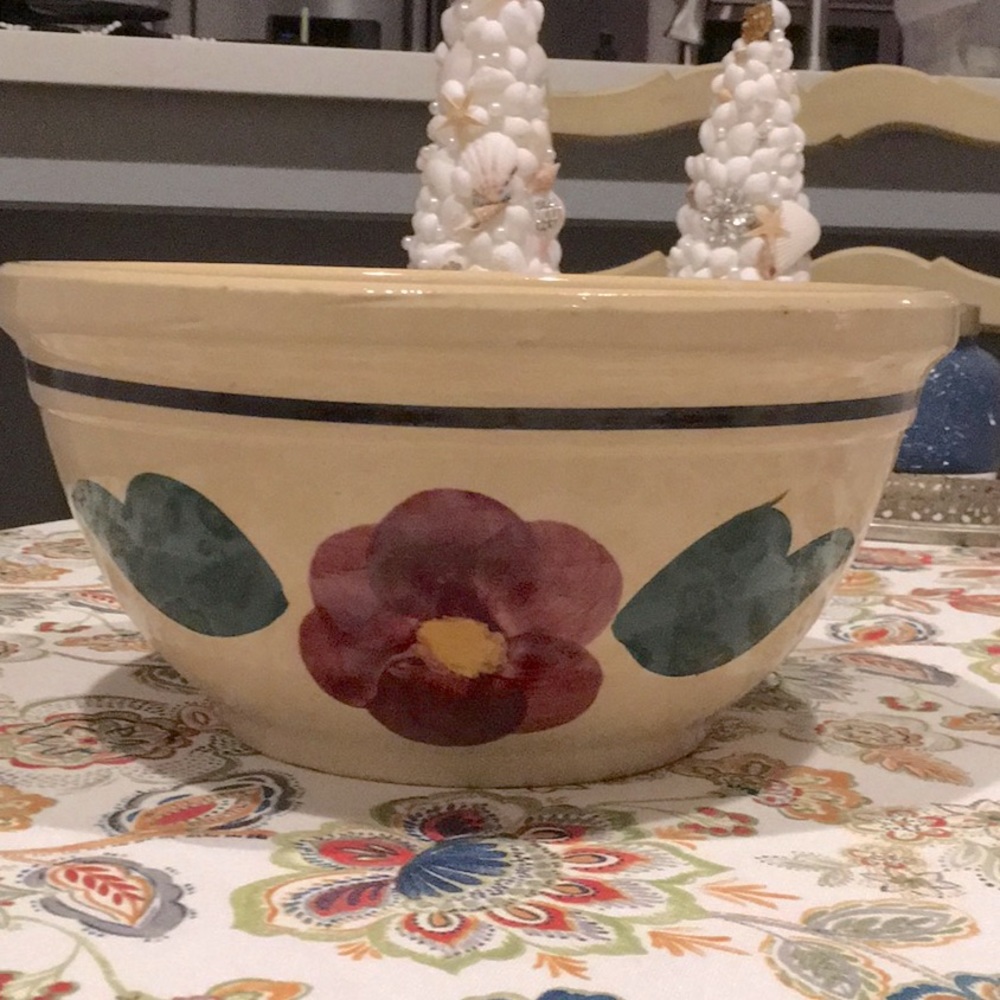 RARE Vintage Watt Pottery RioRose Pansy #11 large mixing bowl